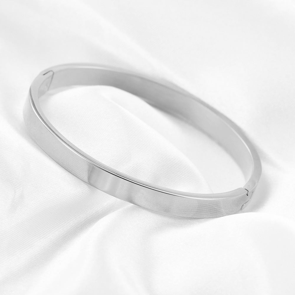 Simple Glossy Snap Bracelet For Women
