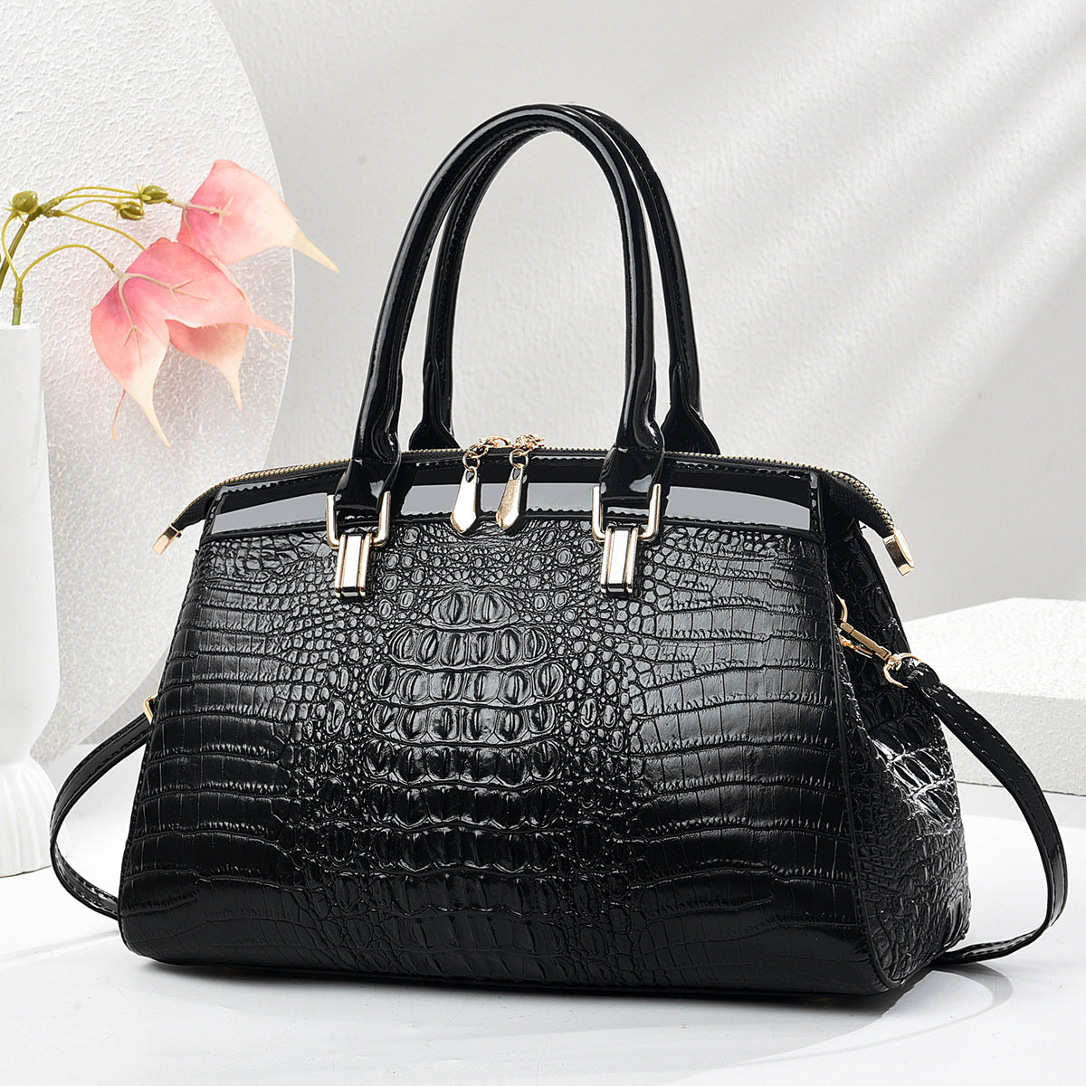 Patent Leather Large-Capacity Commuter Handbag European And American Style